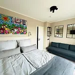 Metropolitan Stay