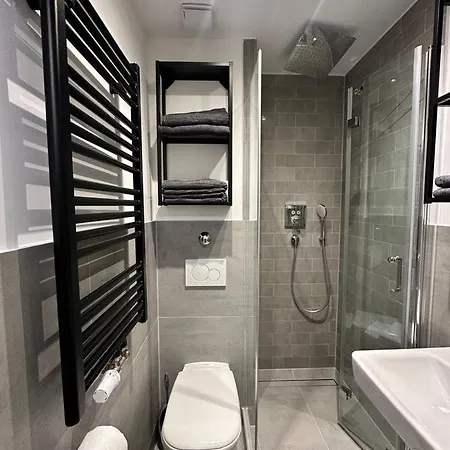Apartment Metropolitan